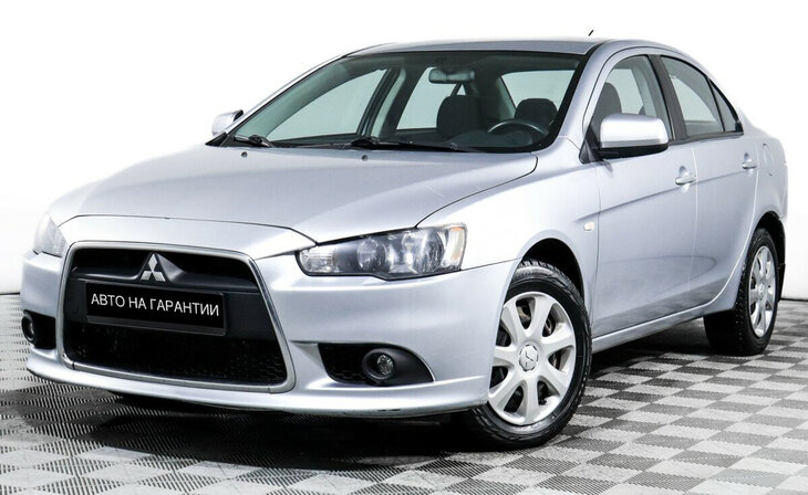 Mitsubishi Lancer - Фото 0