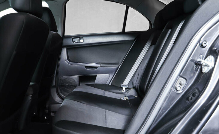 Mitsubishi Lancer - Фото 13