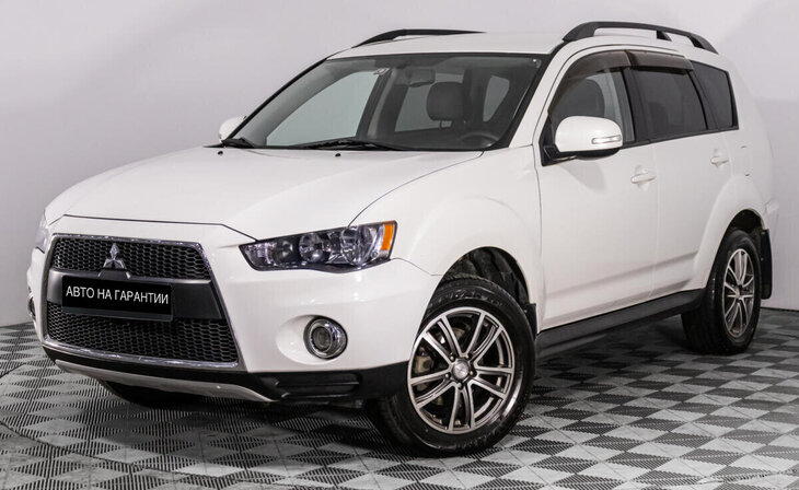 Mitsubishi Outlander - Фото 0