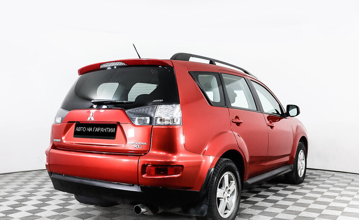 Mitsubishi Outlander - Фото 2