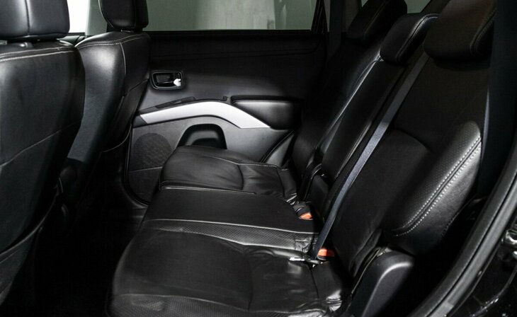 Mitsubishi Outlander - Фото 12
