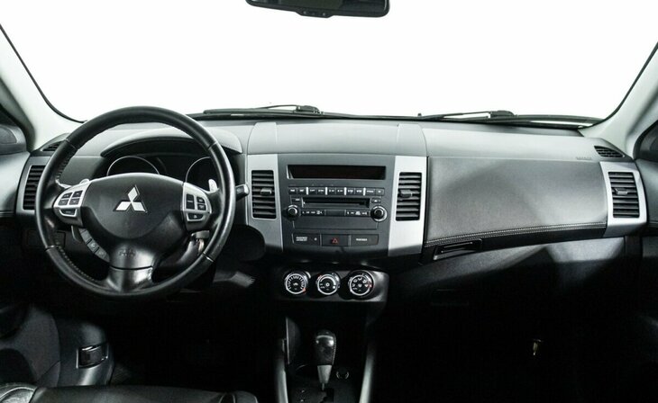 Mitsubishi Outlander - Фото 6