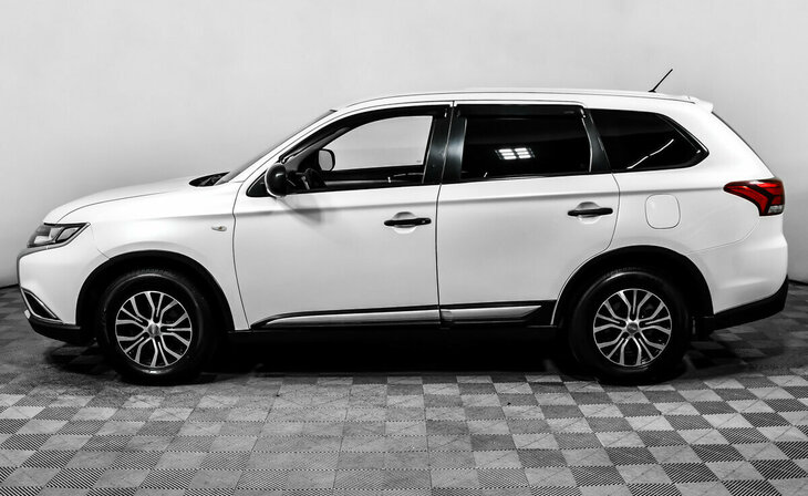 Mitsubishi Outlander - Фото 2