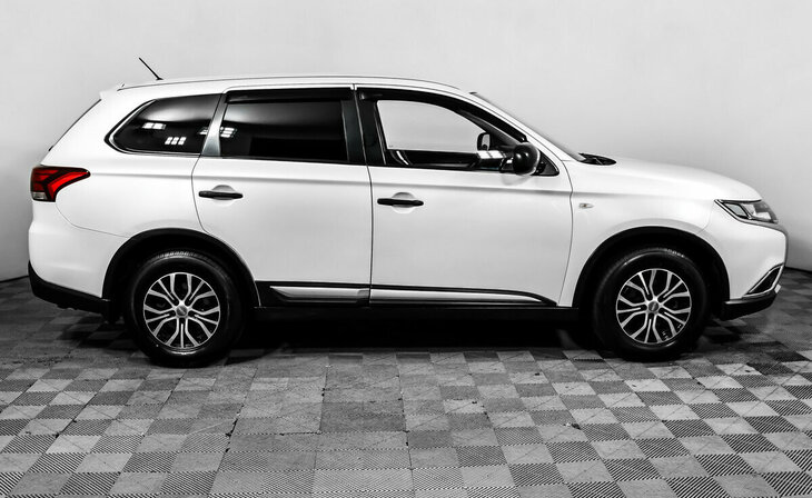Mitsubishi Outlander - Фото 3