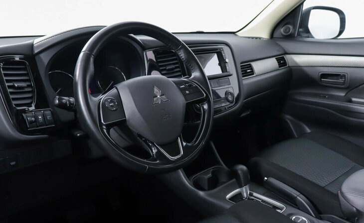 Mitsubishi Outlander - Фото 9