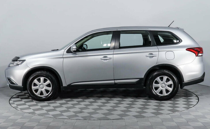 Mitsubishi Outlander - Фото 2