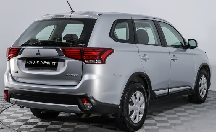 Mitsubishi Outlander - Фото 4