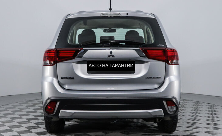 Mitsubishi Outlander - Фото 5
