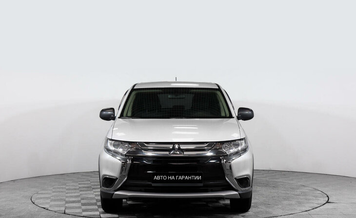 Mitsubishi Outlander - Фото 1