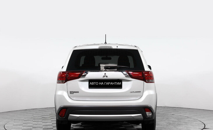 Mitsubishi Outlander - Фото 3