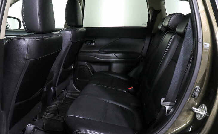 Mitsubishi Outlander - Фото 12