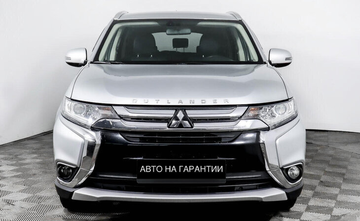 Mitsubishi Outlander - Фото 1