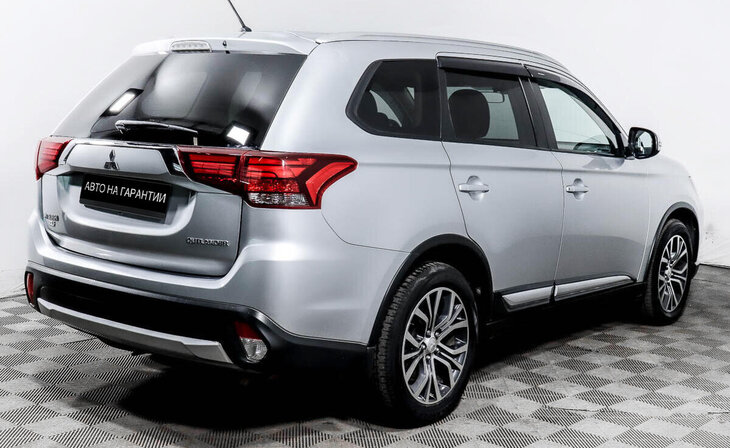Mitsubishi Outlander - Фото 2