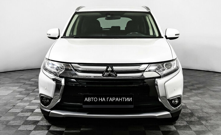 Mitsubishi Outlander - Фото 1