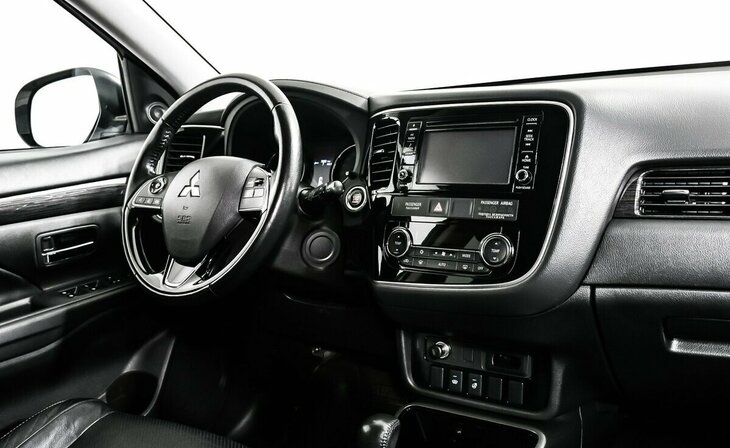 Mitsubishi Outlander - Фото 5