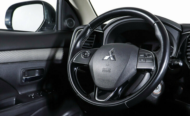 Mitsubishi Outlander - Фото 12