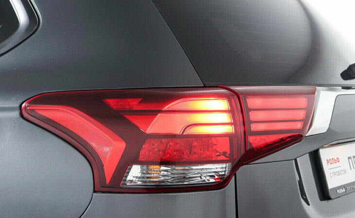 Mitsubishi Outlander - Фото 7