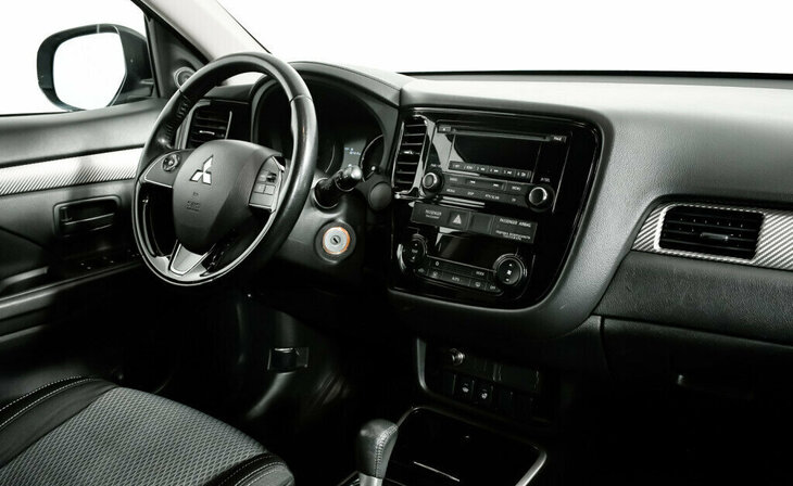Mitsubishi Outlander - Фото 6