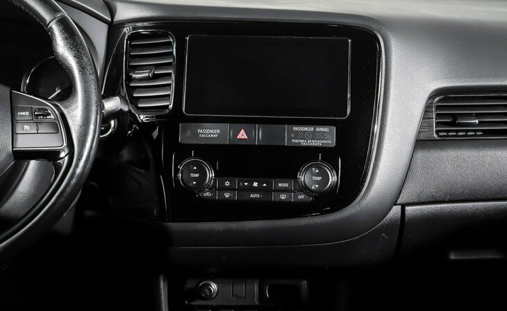 Mitsubishi Outlander - Фото 11