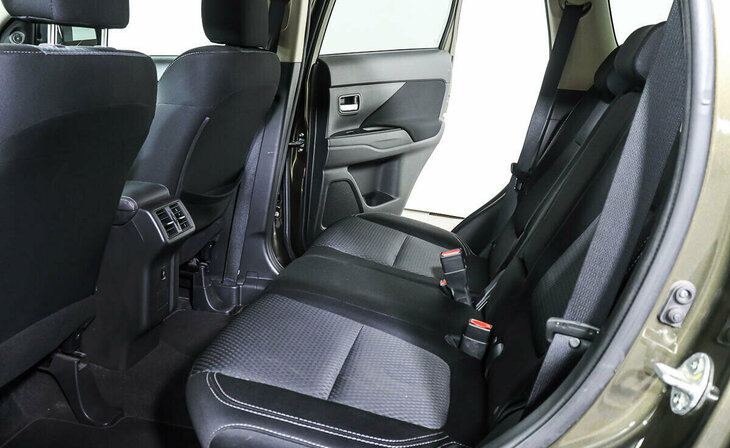 Mitsubishi Outlander - Фото 15