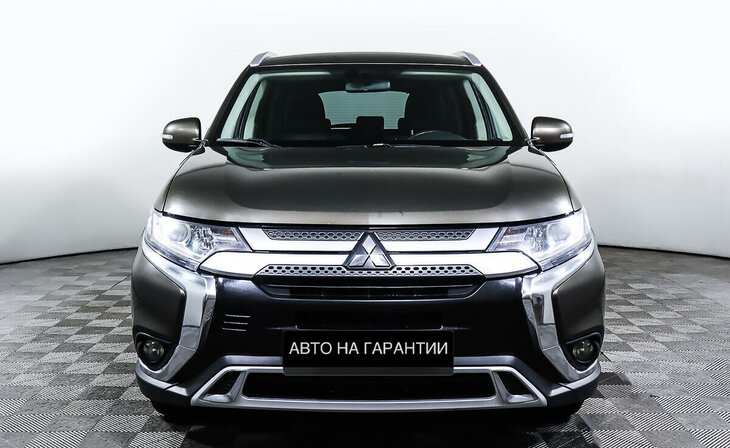 Mitsubishi Outlander - Фото 1