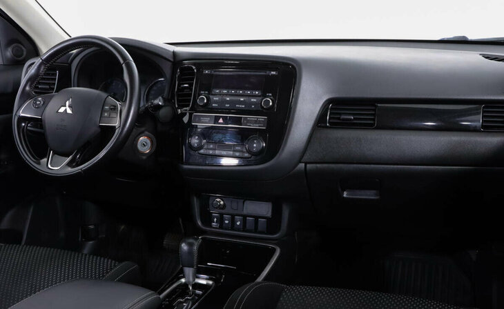 Mitsubishi Outlander - Фото 4