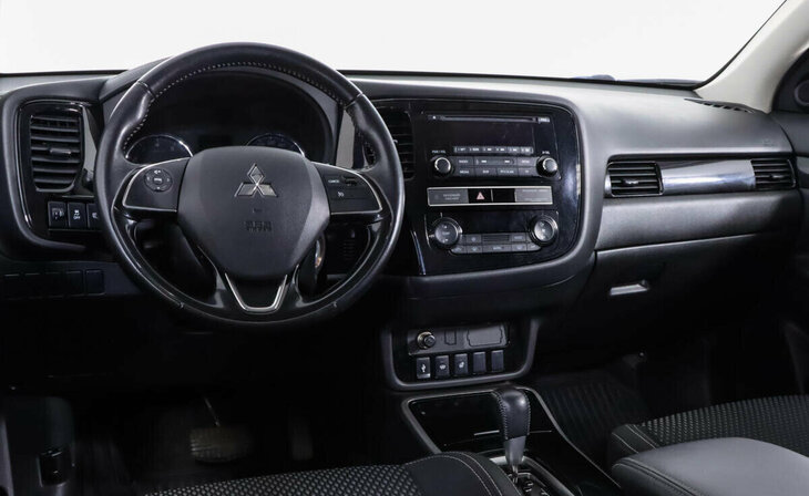 Mitsubishi Outlander - Фото 6