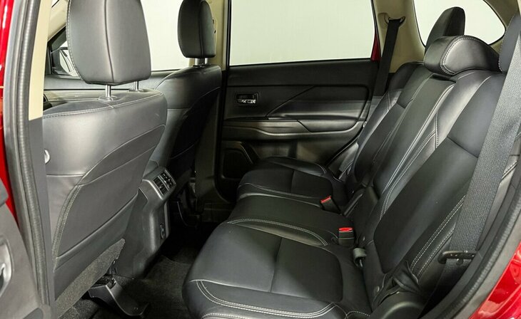 Mitsubishi Outlander - Фото 11