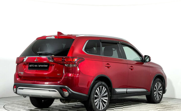 Mitsubishi Outlander - Фото 4