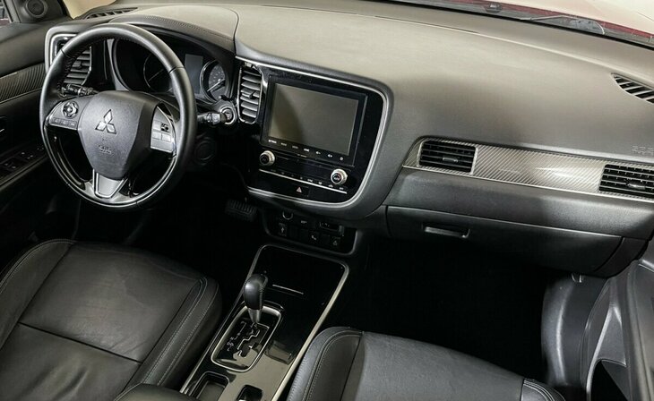 Mitsubishi Outlander - Фото 6