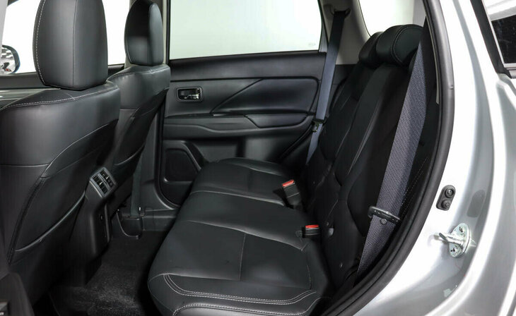 Mitsubishi Outlander - Фото 12
