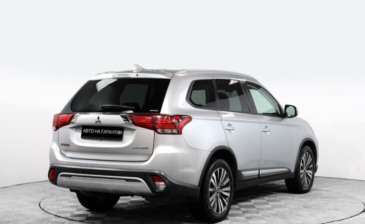 Mitsubishi Outlander - Фото 2
