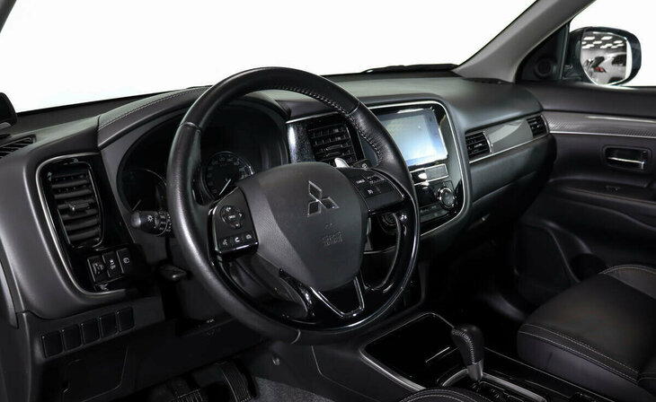 Mitsubishi Outlander - Фото 6
