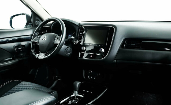Mitsubishi Outlander - Фото 5