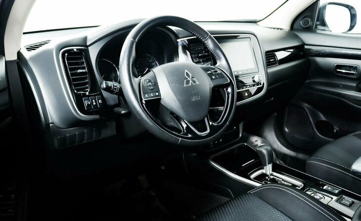 Mitsubishi Outlander - Фото 6