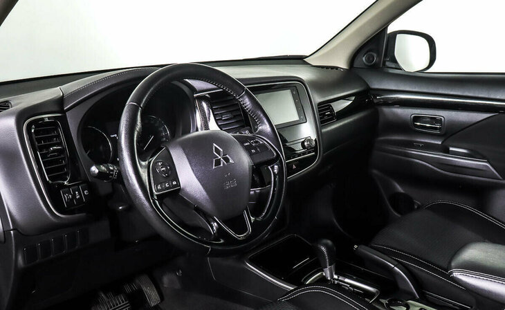 Mitsubishi Outlander - Фото 9