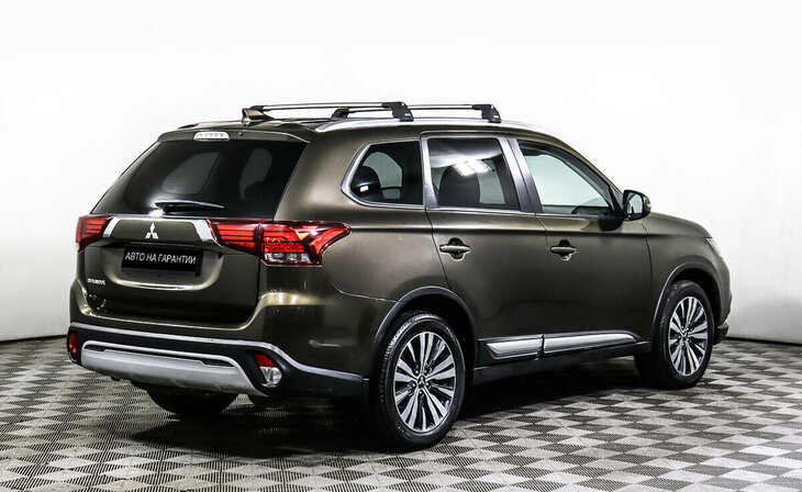 Mitsubishi Outlander - Фото 3