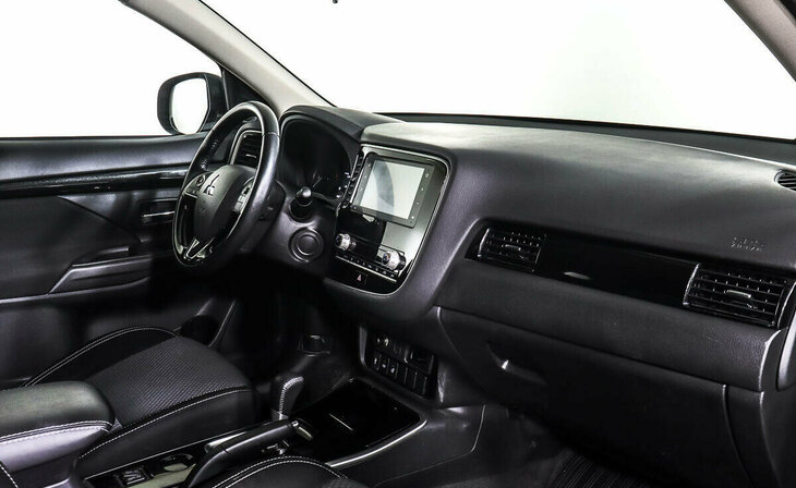 Mitsubishi Outlander - Фото 8