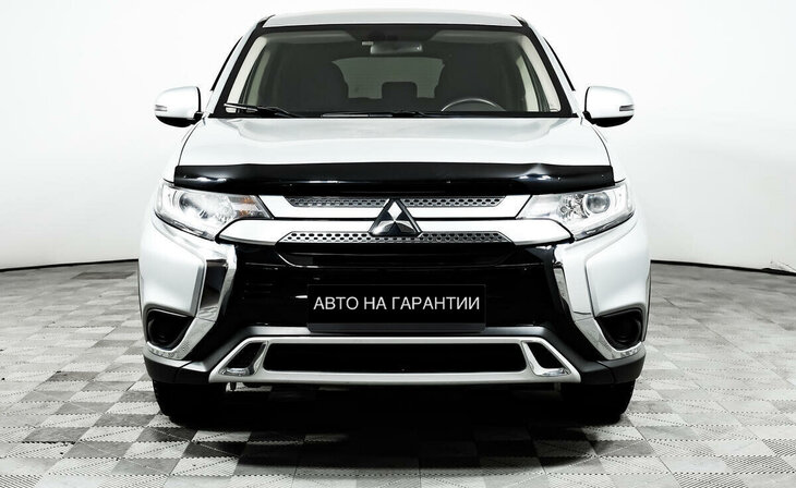 Mitsubishi Outlander - Фото 1