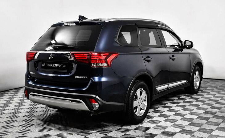 Mitsubishi Outlander - Фото 2