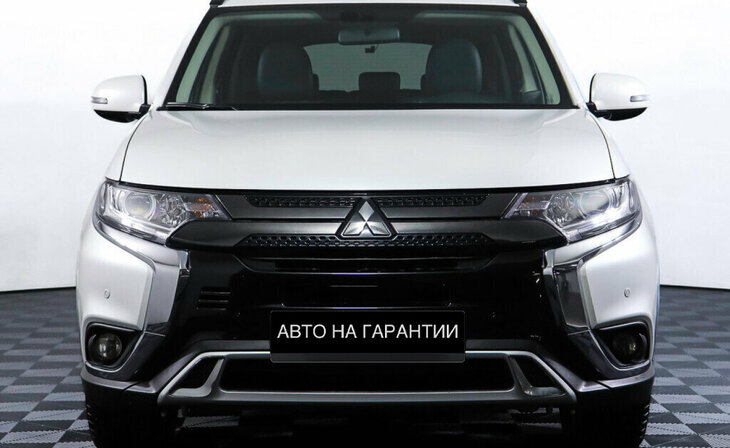 Mitsubishi Outlander - Фото 1