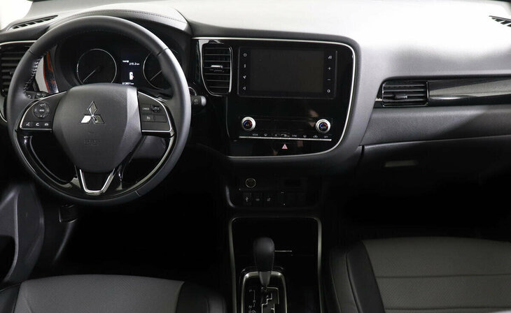Mitsubishi Outlander - Фото 5