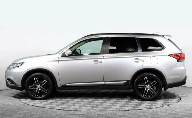 Mitsubishi Outlander - Фото 2