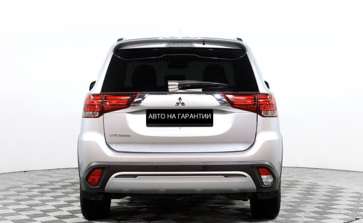 Mitsubishi Outlander - Фото 5