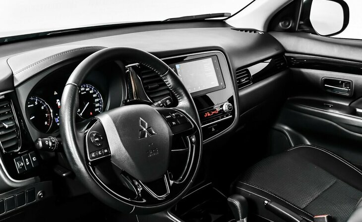 Mitsubishi Outlander - Фото 8