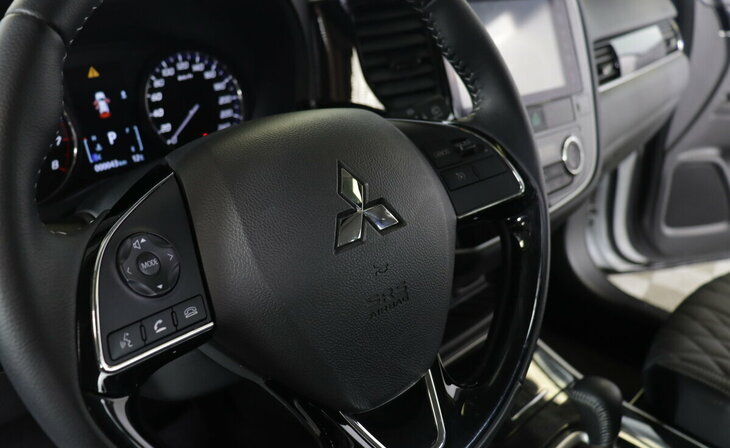 Mitsubishi Outlander - Фото 8