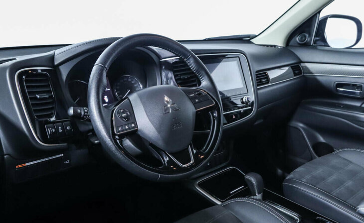 Mitsubishi Outlander - Фото 8
