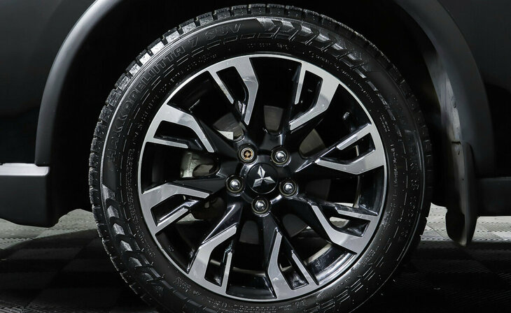 Mitsubishi Outlander - Фото 7