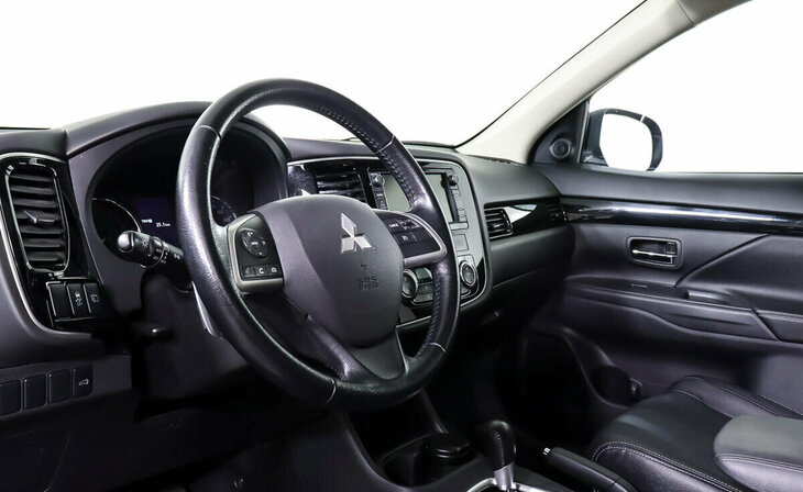Mitsubishi Outlander - Фото 10