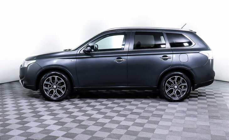 Mitsubishi Outlander - Фото 2